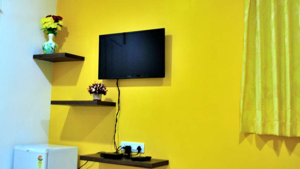 Yellow Suite, Vasudevam Premium Suites
